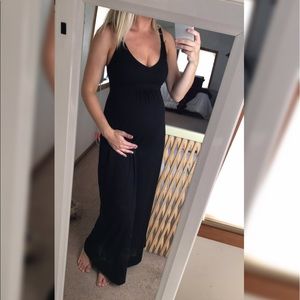 Maternity maxi dress
